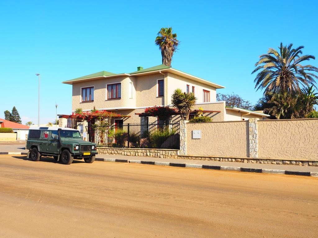 סווקופמונד Meerkat Guesthouse מראה חיצוני תמונה