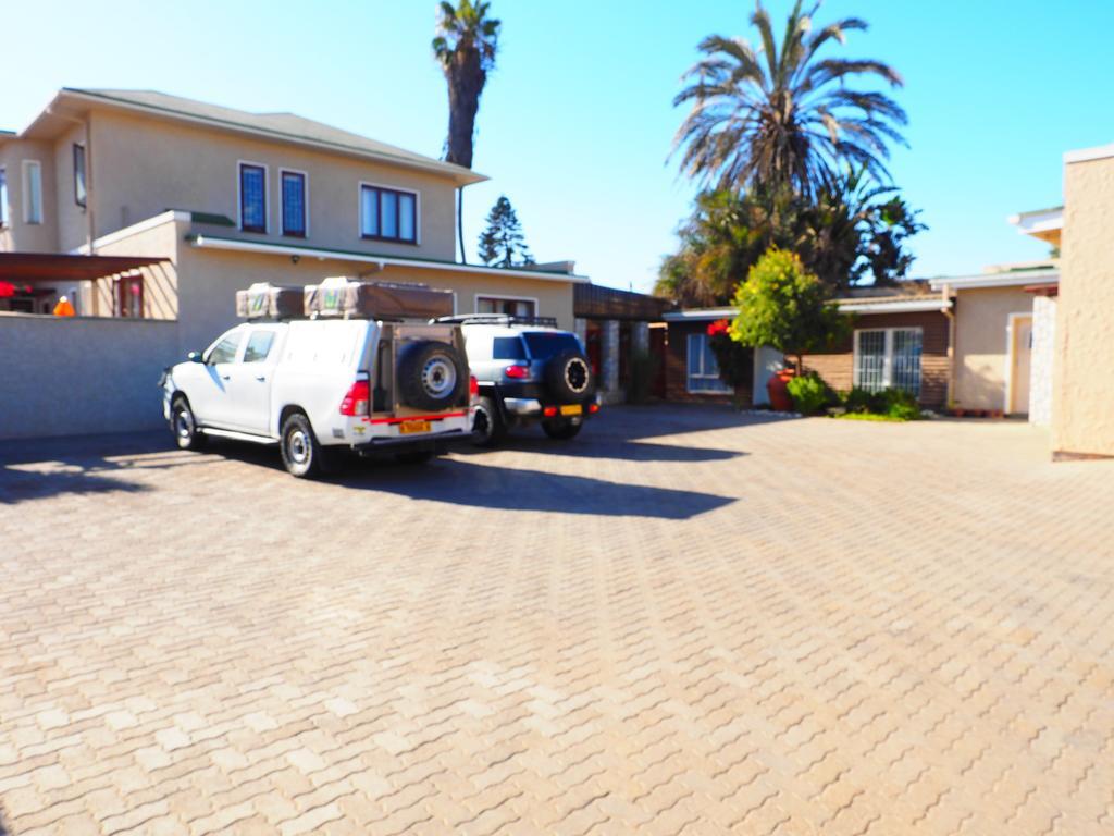סווקופמונד Meerkat Guesthouse מראה חיצוני תמונה