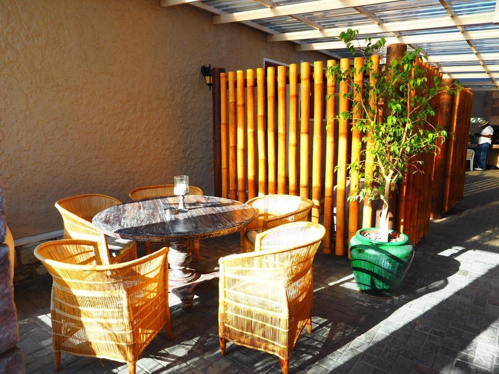 סווקופמונד Meerkat Guesthouse מראה חיצוני תמונה