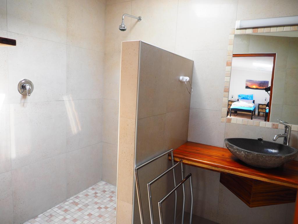סווקופמונד Meerkat Guesthouse מראה חיצוני תמונה
