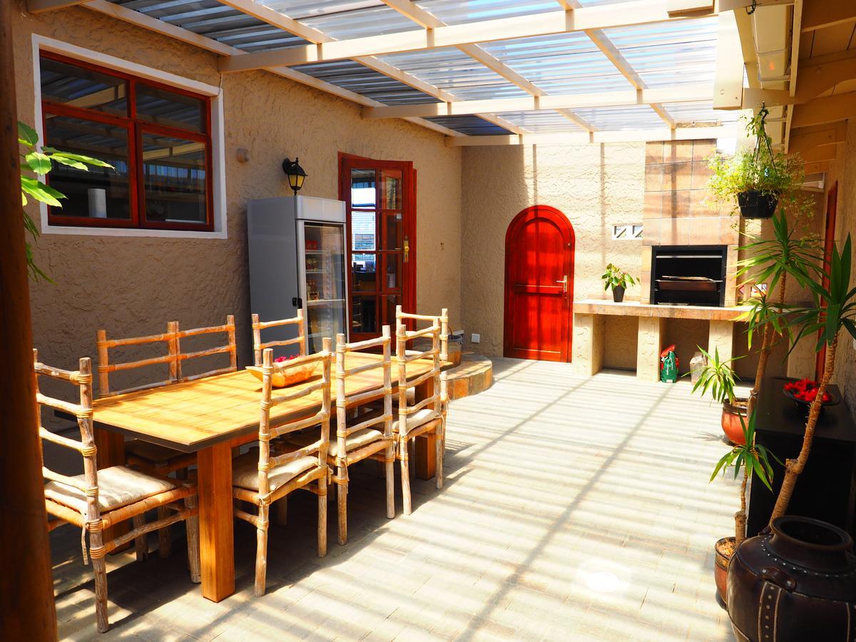 סווקופמונד Meerkat Guesthouse מראה חיצוני תמונה