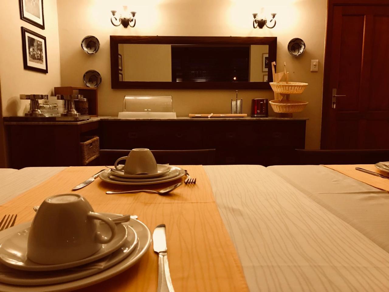 סווקופמונד Meerkat Guesthouse מראה חיצוני תמונה