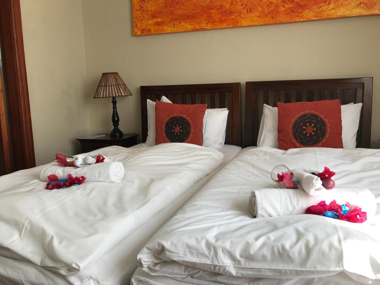סווקופמונד Meerkat Guesthouse מראה חיצוני תמונה