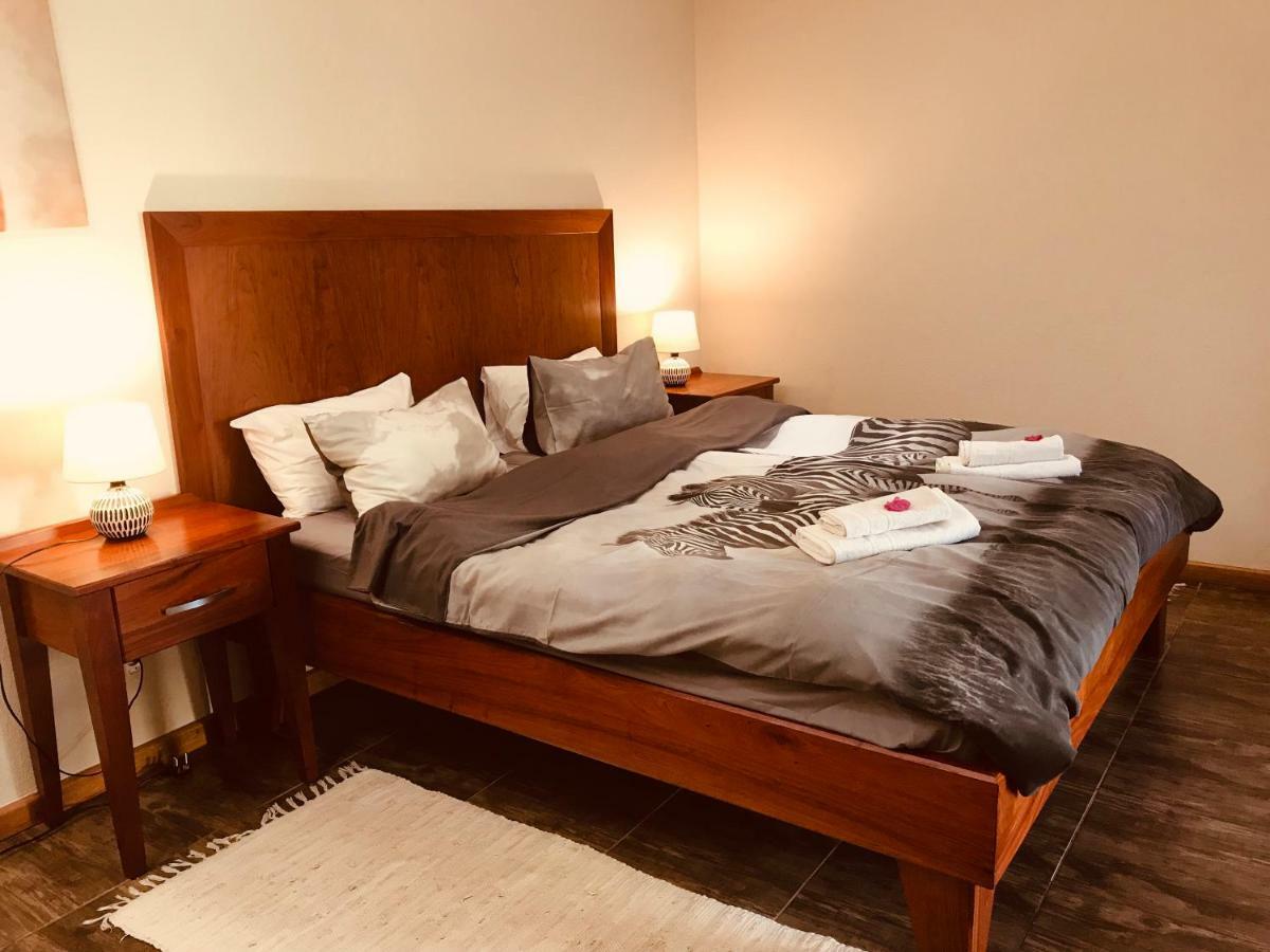 סווקופמונד Meerkat Guesthouse מראה חיצוני תמונה